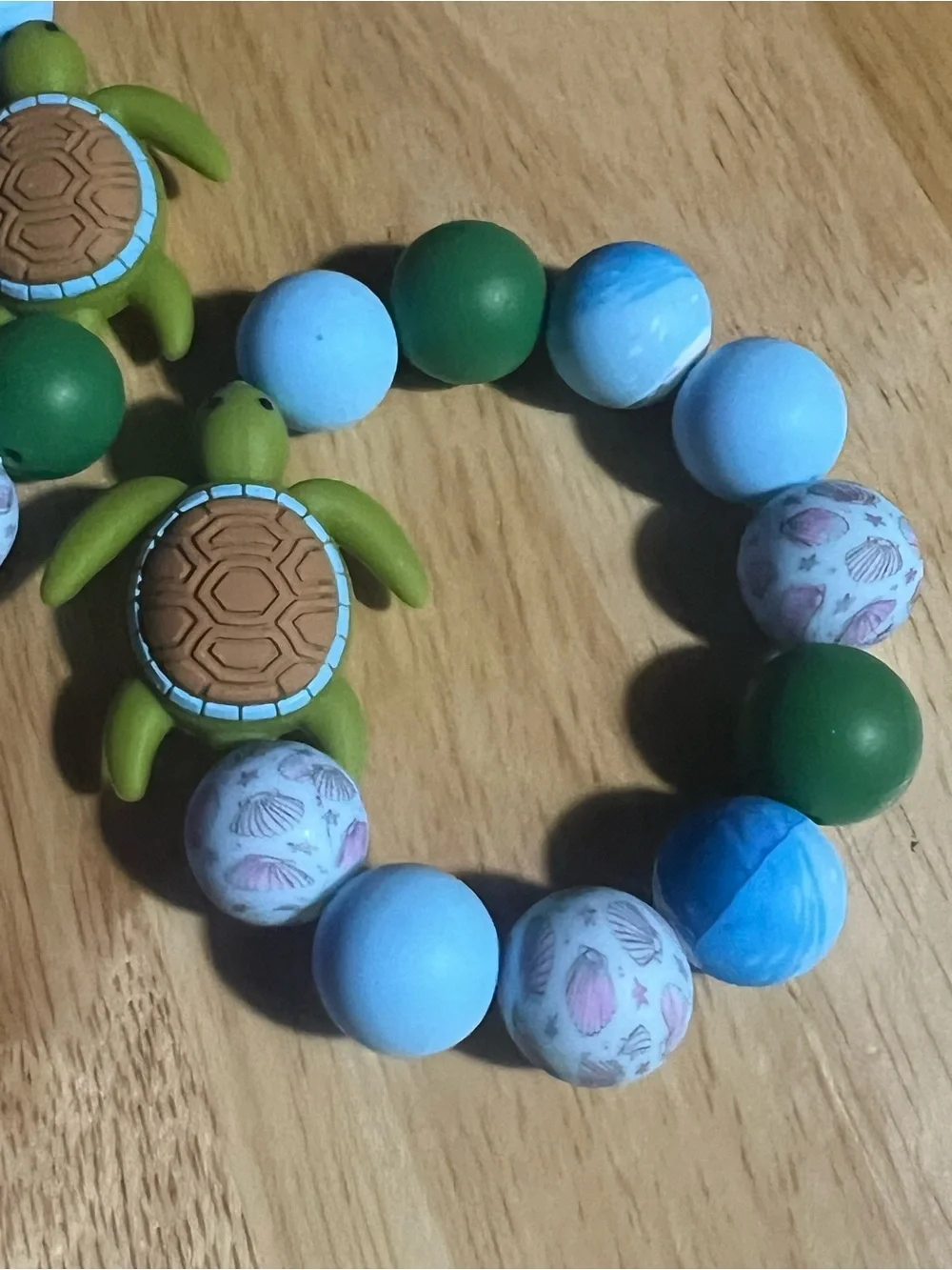 Kids Turtle Bead Stretch Bracelet - Green & Blue B249